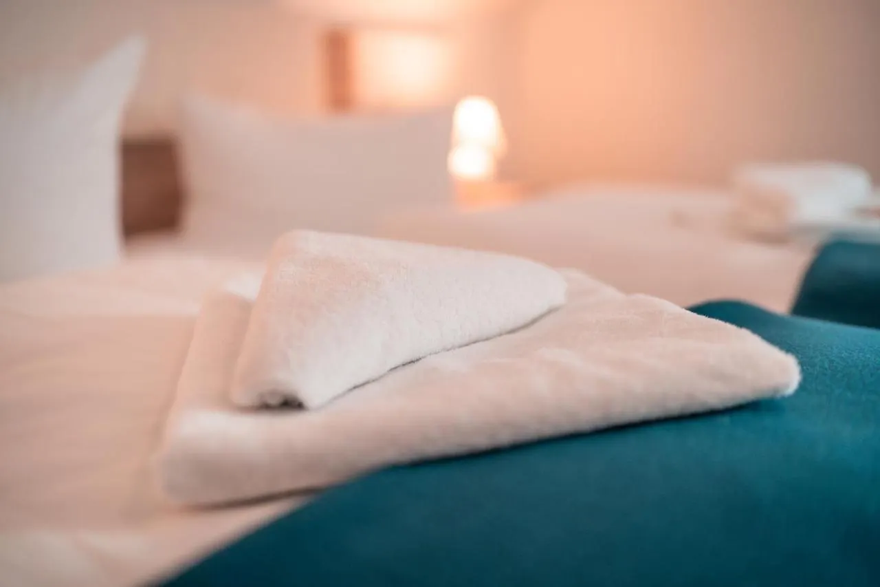 Airport Lounge Hotel Duesseldorf Bed & Breakfast